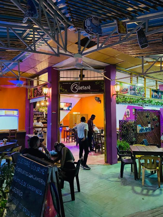 Tambo Hostel レティシア エクステリア 写真