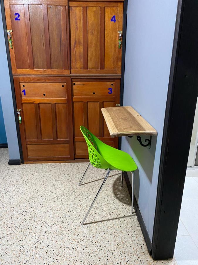 Tambo Hostel レティシア エクステリア 写真