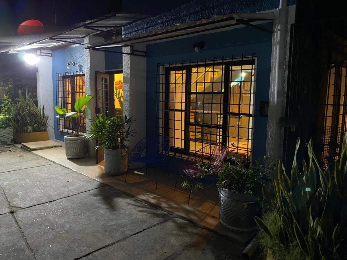 Tambo Hostel レティシア エクステリア 写真