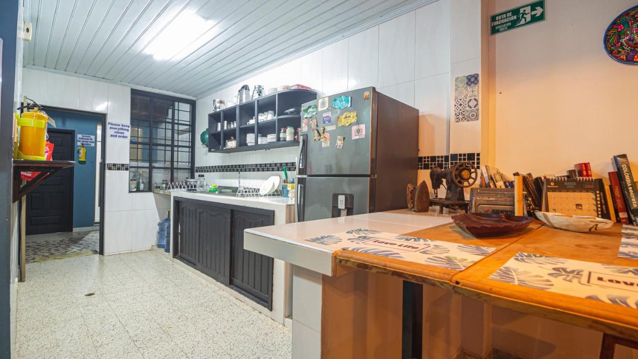 Tambo Hostel レティシア エクステリア 写真