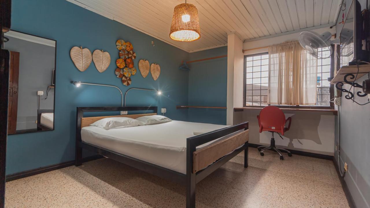 Tambo Hostel レティシア エクステリア 写真