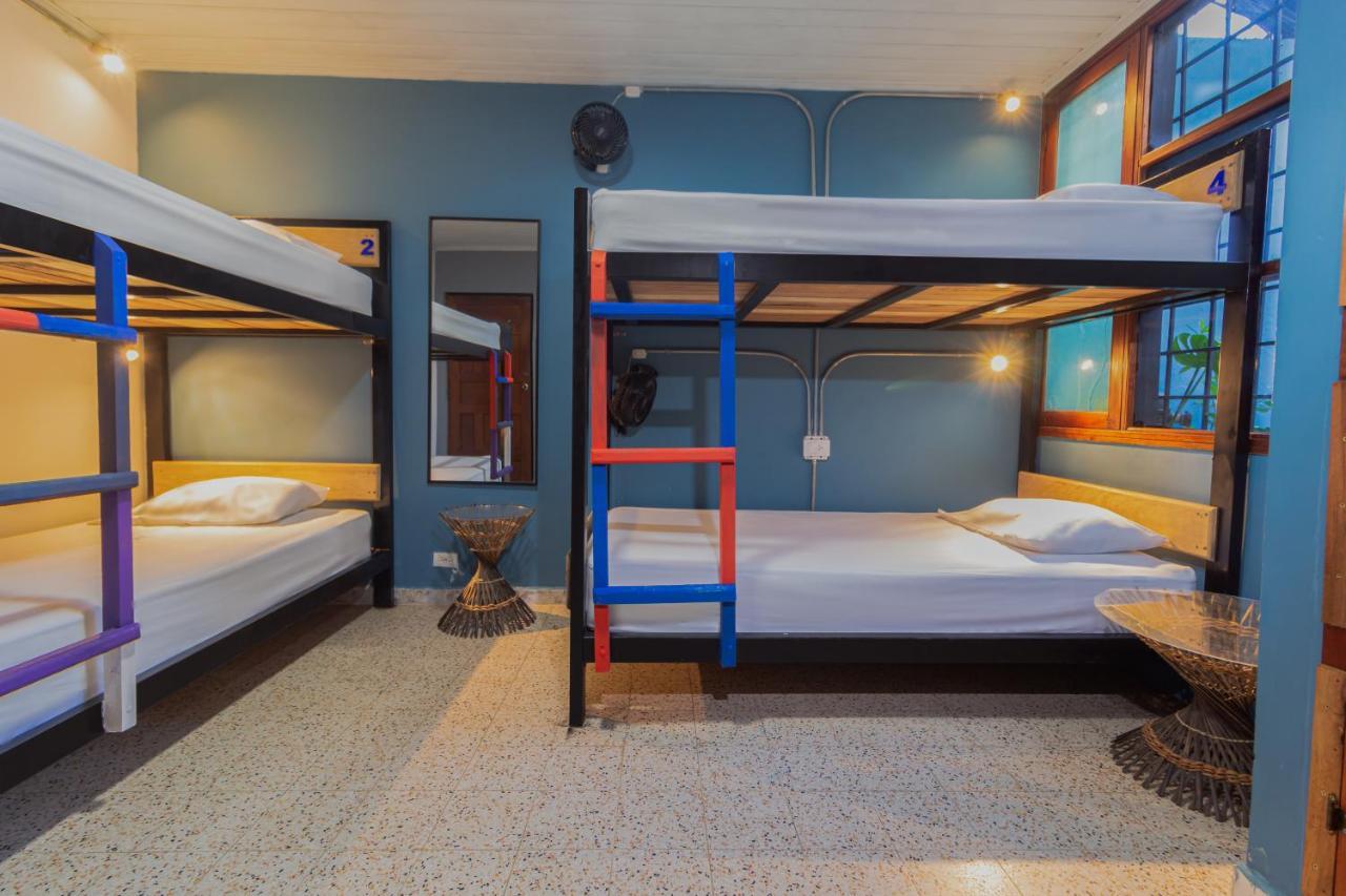 Tambo Hostel レティシア エクステリア 写真
