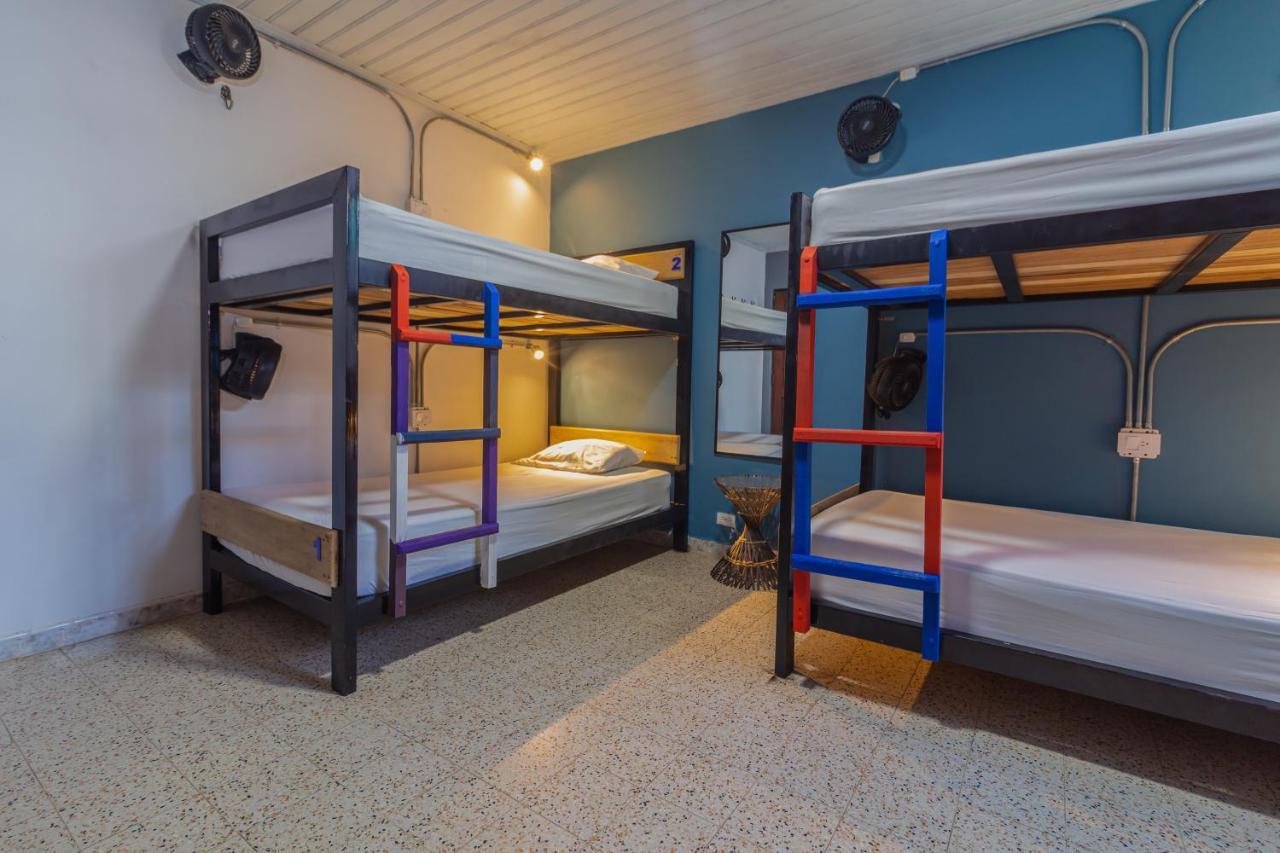 Tambo Hostel レティシア エクステリア 写真