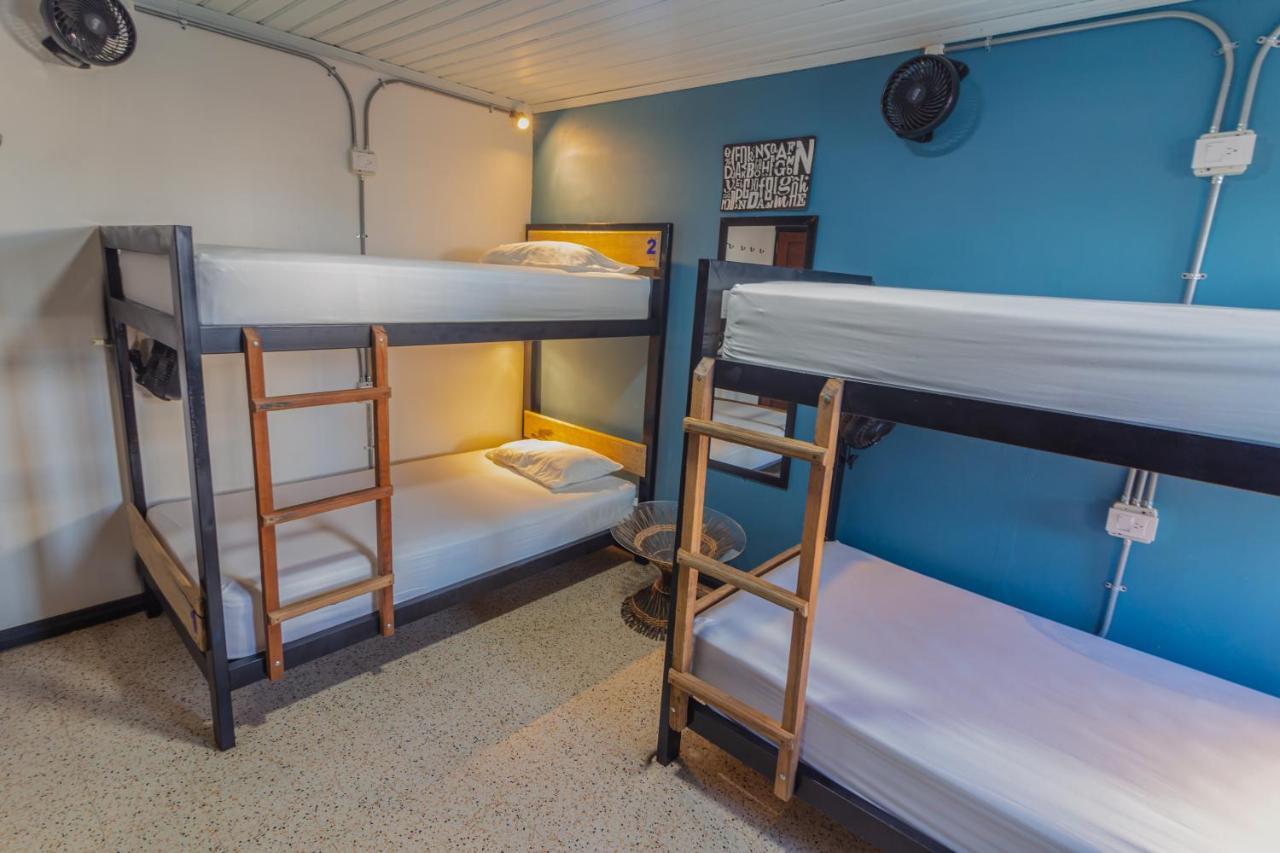 Tambo Hostel レティシア エクステリア 写真