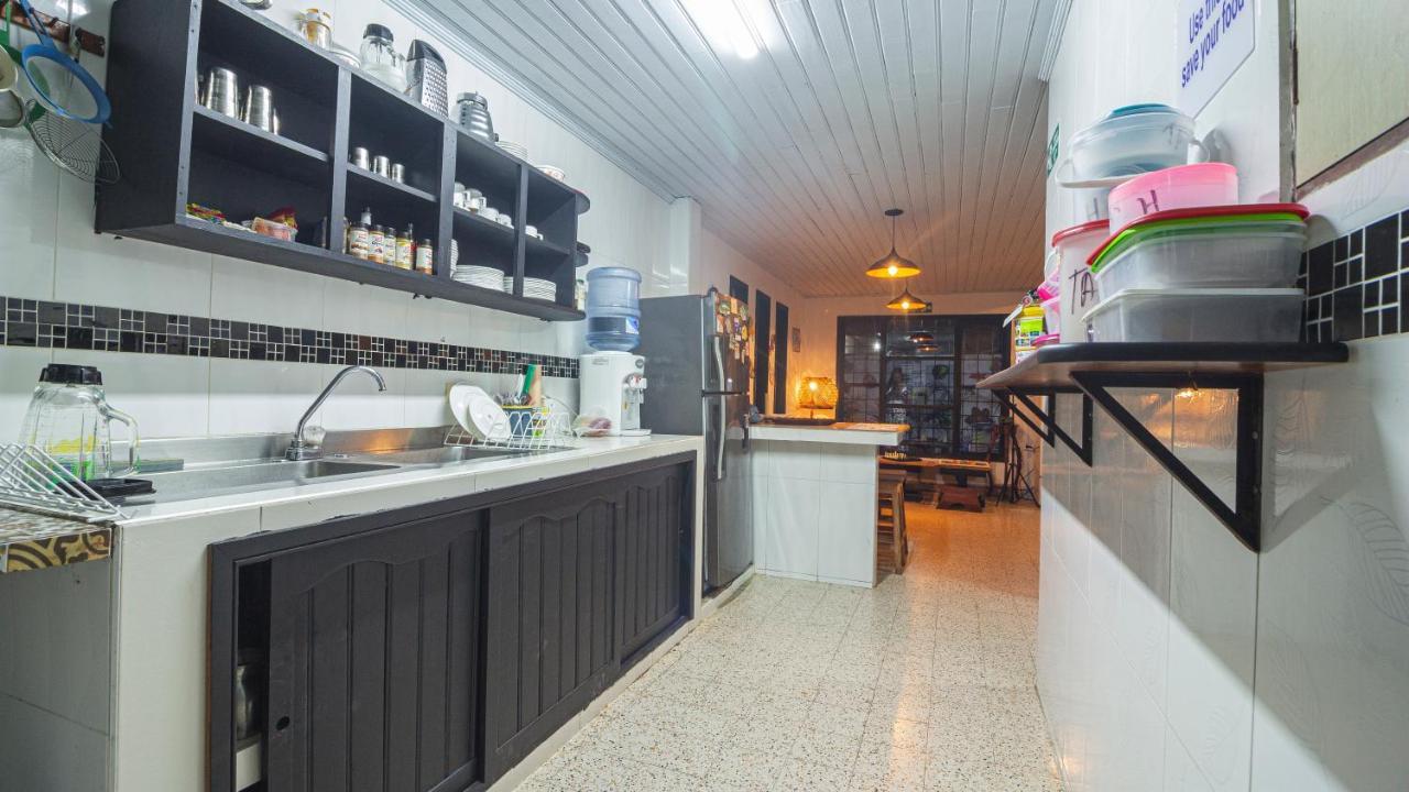 Tambo Hostel レティシア エクステリア 写真