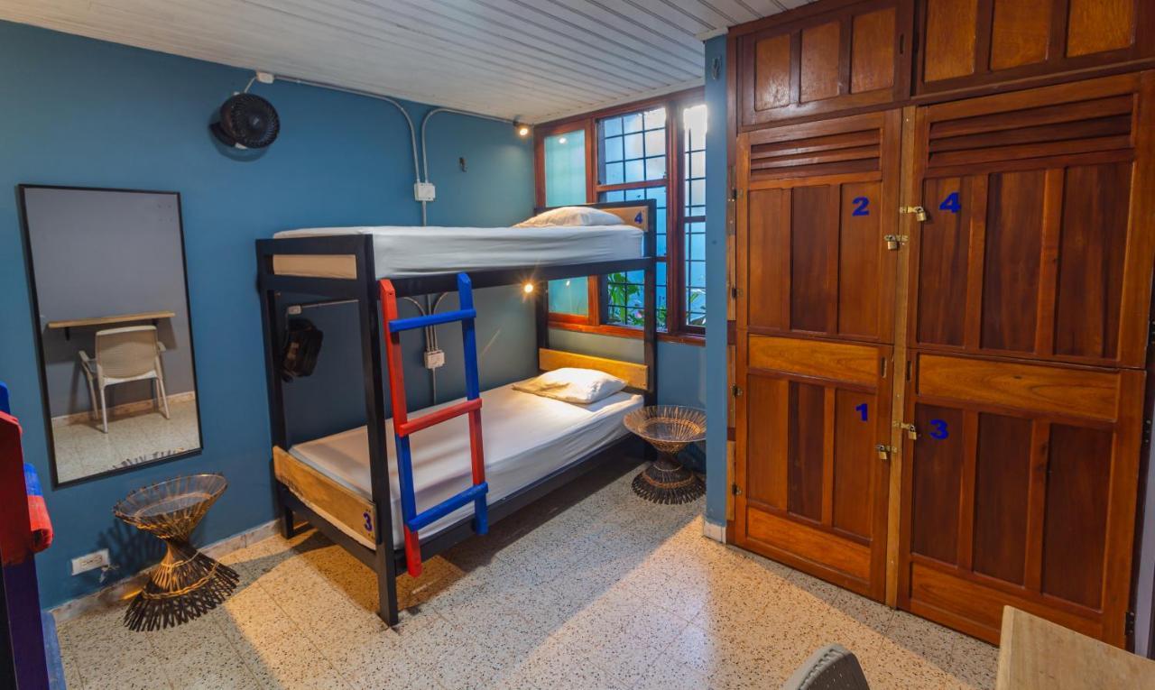 Tambo Hostel レティシア エクステリア 写真