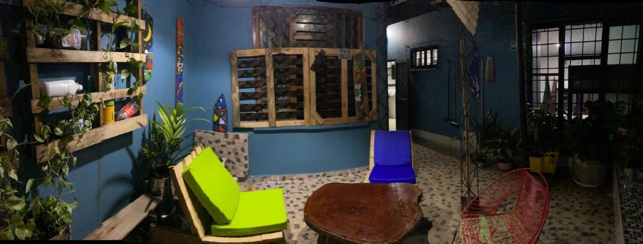 Tambo Hostel レティシア エクステリア 写真